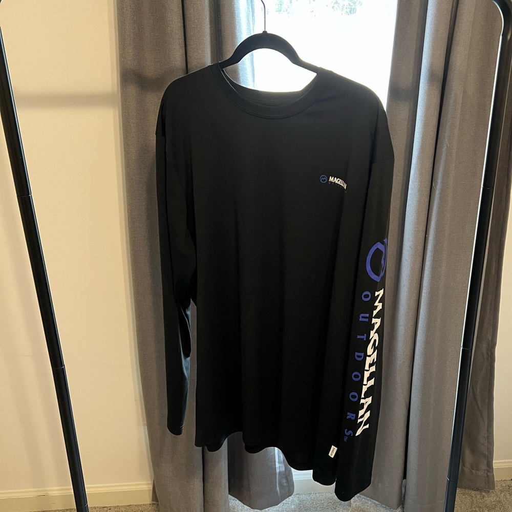 Magellan Outdoors Men's Black Long Sleeve Tee